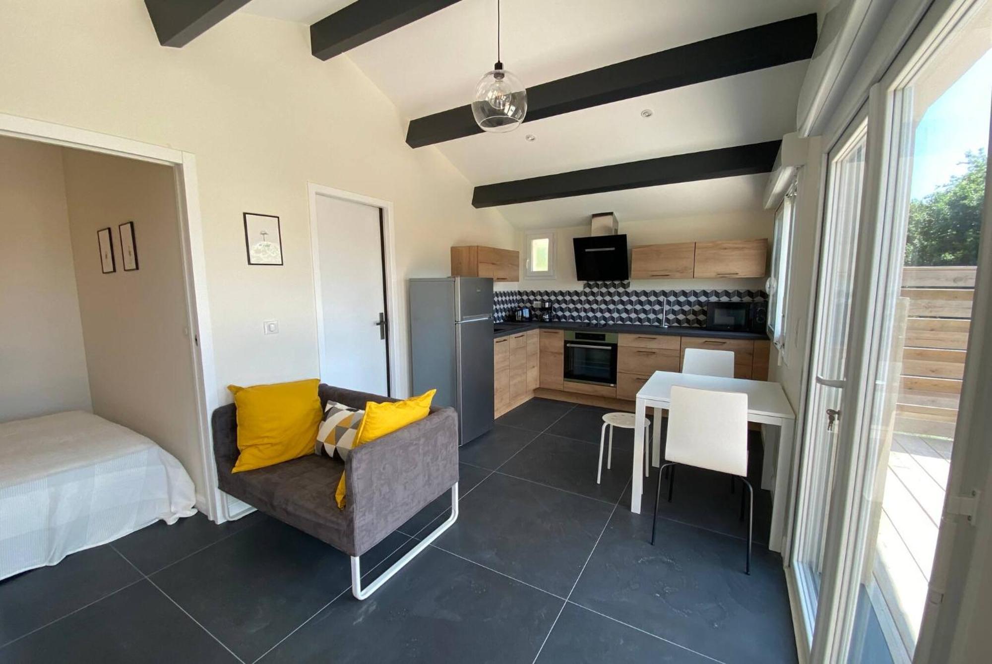 Appartement Des Pignons A Lege Bourg Bagian luar foto