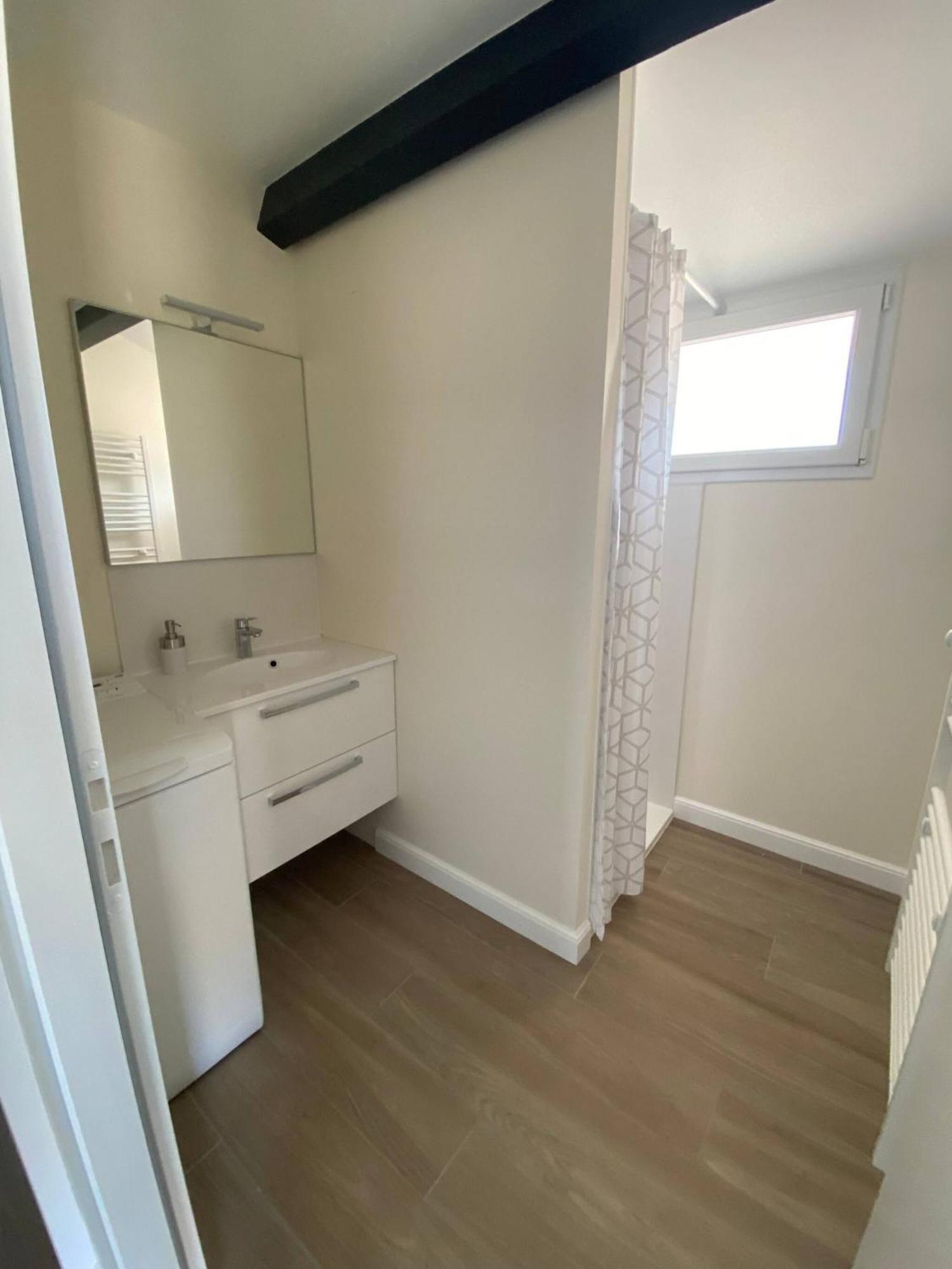 Appartement Des Pignons A Lege Bourg Bagian luar foto